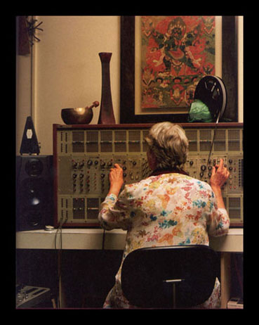 http://contactpaniq.free.fr/images/Eliane%20Radigue%201%20.jpg